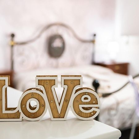 Bed and Breakfast I Gerani Боса Экстерьер фото